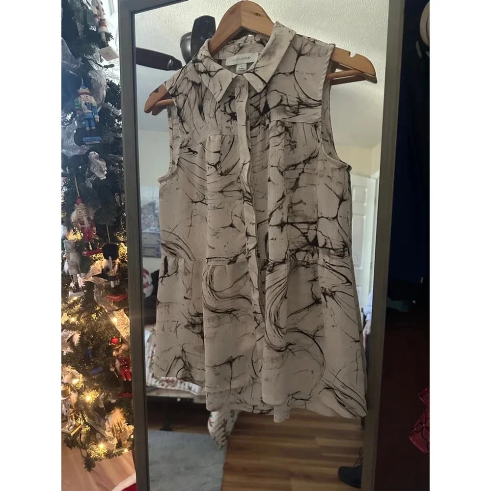 Women's Madison Gray Button Down Shirt , Size S,‎ Beige & Black - Picture 4 of 5